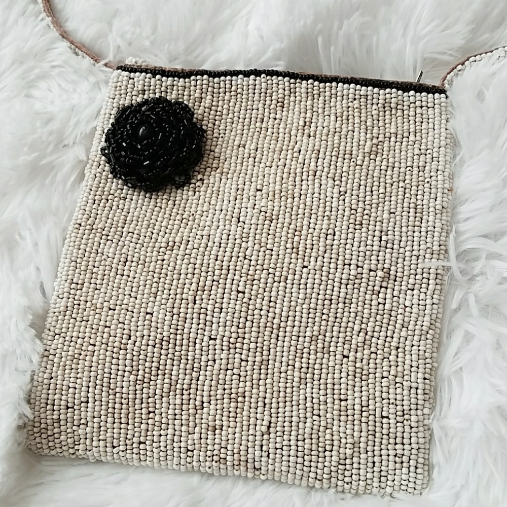 Cross body sequins purse